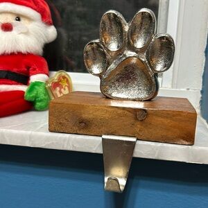 Doggie paw stocking holder